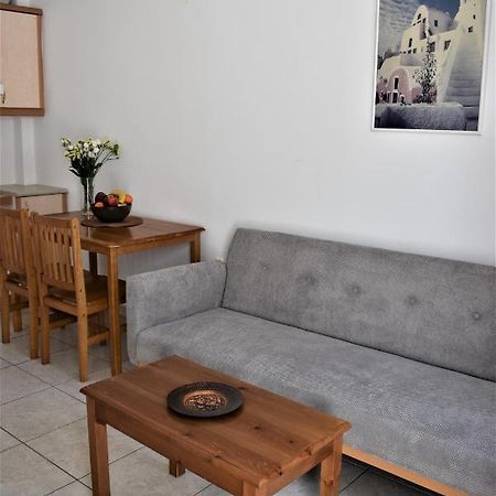 Emorfia Apartment Камари Экстерьер фото