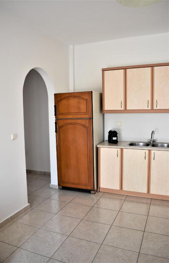 Emorfia Apartment Камари Экстерьер фото