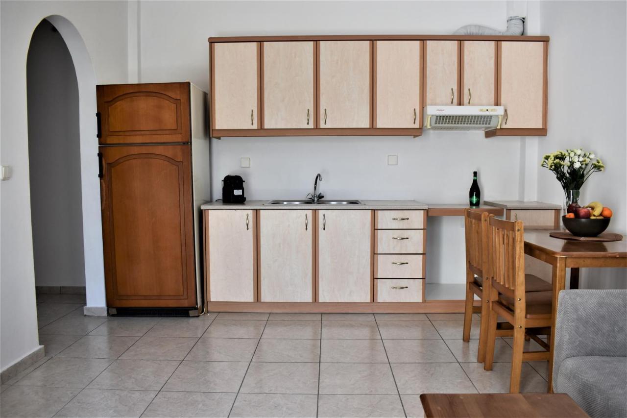 Emorfia Apartment Камари Экстерьер фото